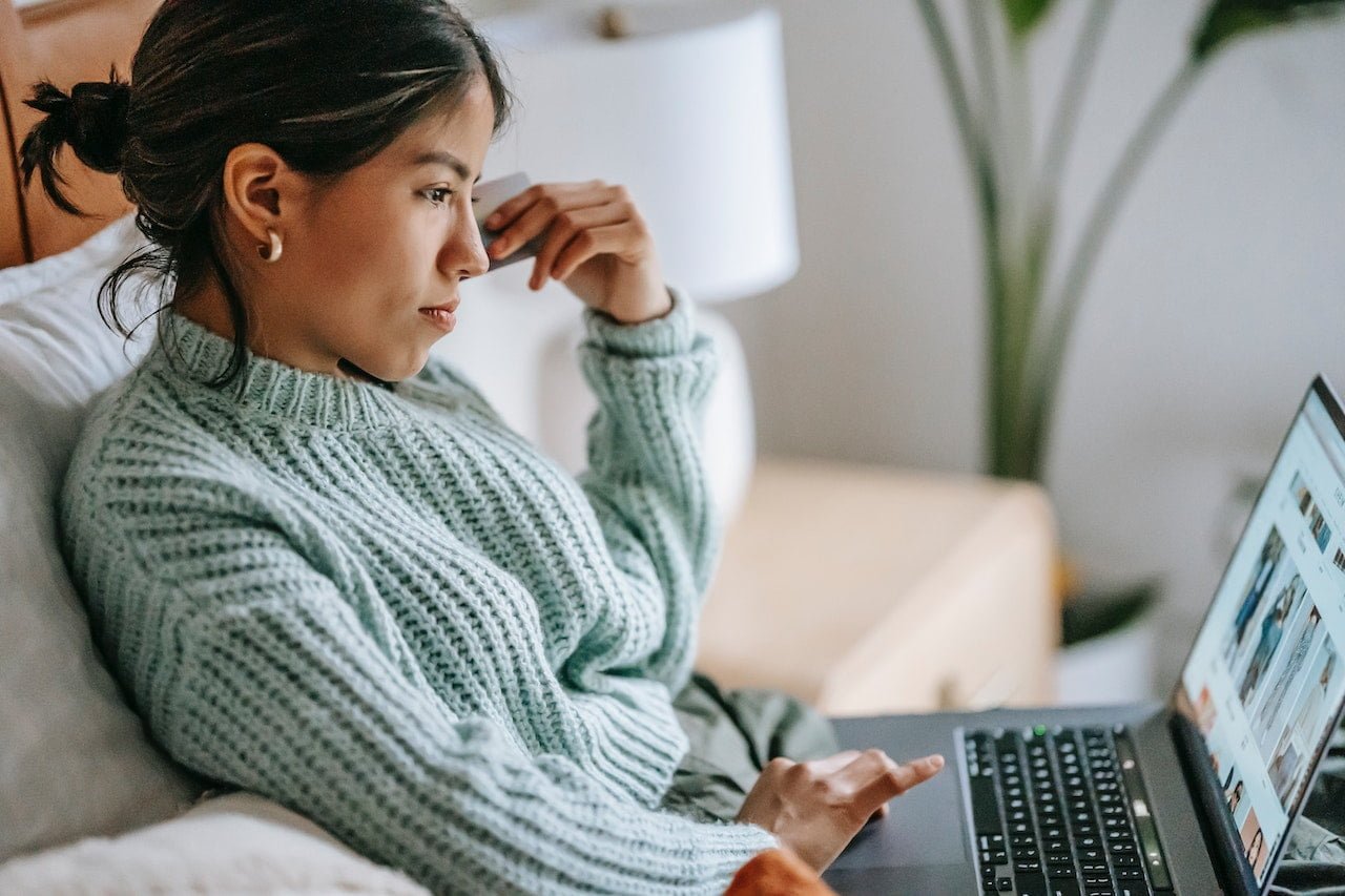 A customer searches online on google using keywords to find what they need.